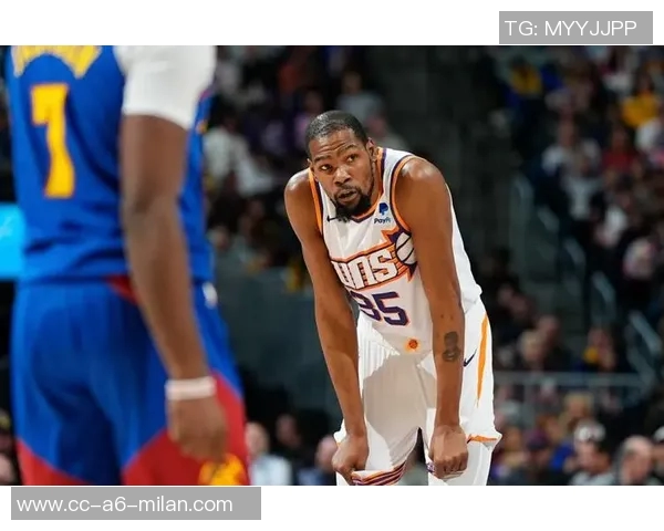 杜兰特全能发挥贡献22分5篮板11助攻但6次失误略显失常