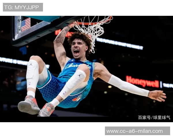 拉梅洛鲍尔上半场表现抢眼12投6中砍下19分助攻4次三分球命中率高达50 拉梅洛鲍尔上半场表现抢眼12投6中砍下19分助攻4次三分球命中率高达50